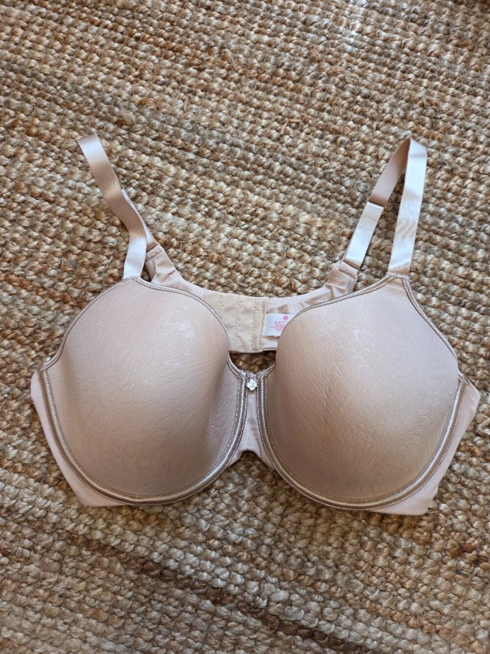 Breezies Underwire T Shirt Bra
